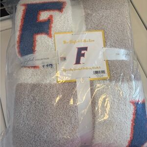 Barefoot Dreams dupe Stylish Collection UF Blanket